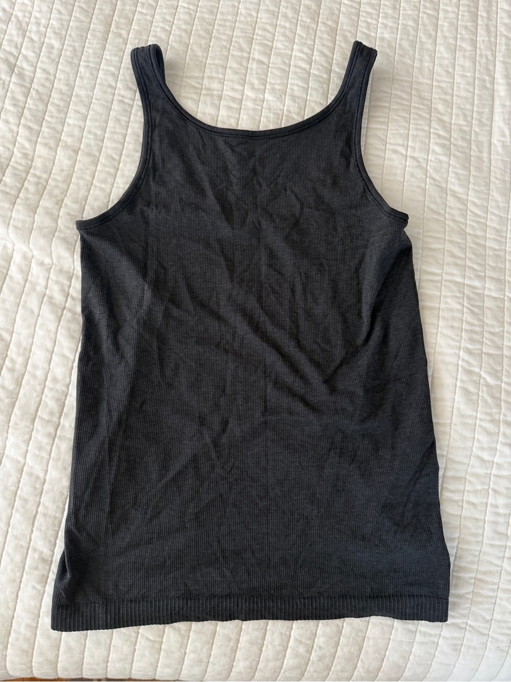 Lululemon workout tank medium